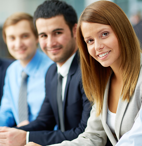 Signal Tours has a highly skilled and professional workforce, who has been trained to recognize the special needs of business travelers.
